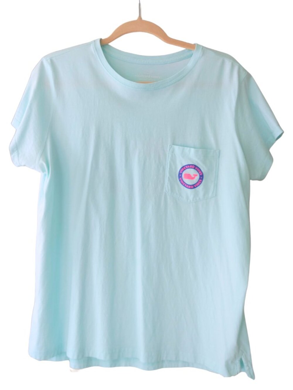 VINEYARD VINES Light Blue Oversized Whale Logo Pocket Tee - Size Medium - Picture 2 of 2